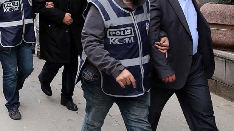 DBP'li üç belediye eş başkanı tutuklandı